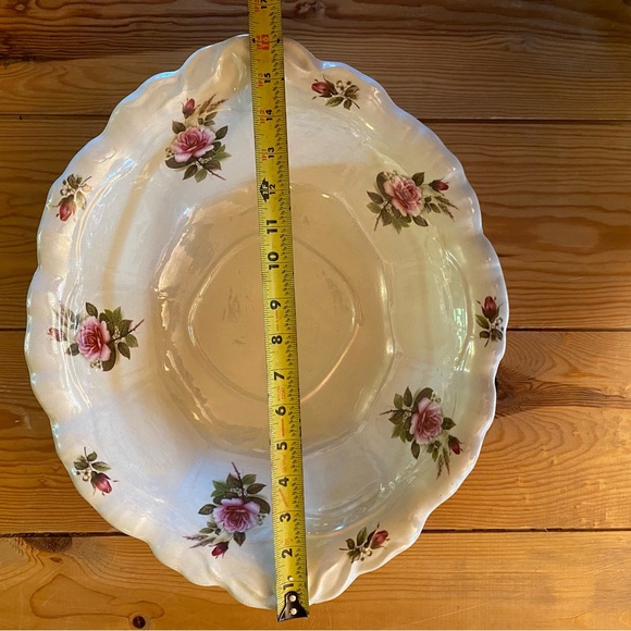 Vintage Arnel’s Oval Bowl & Water Pitcher - Picture 2 of 16